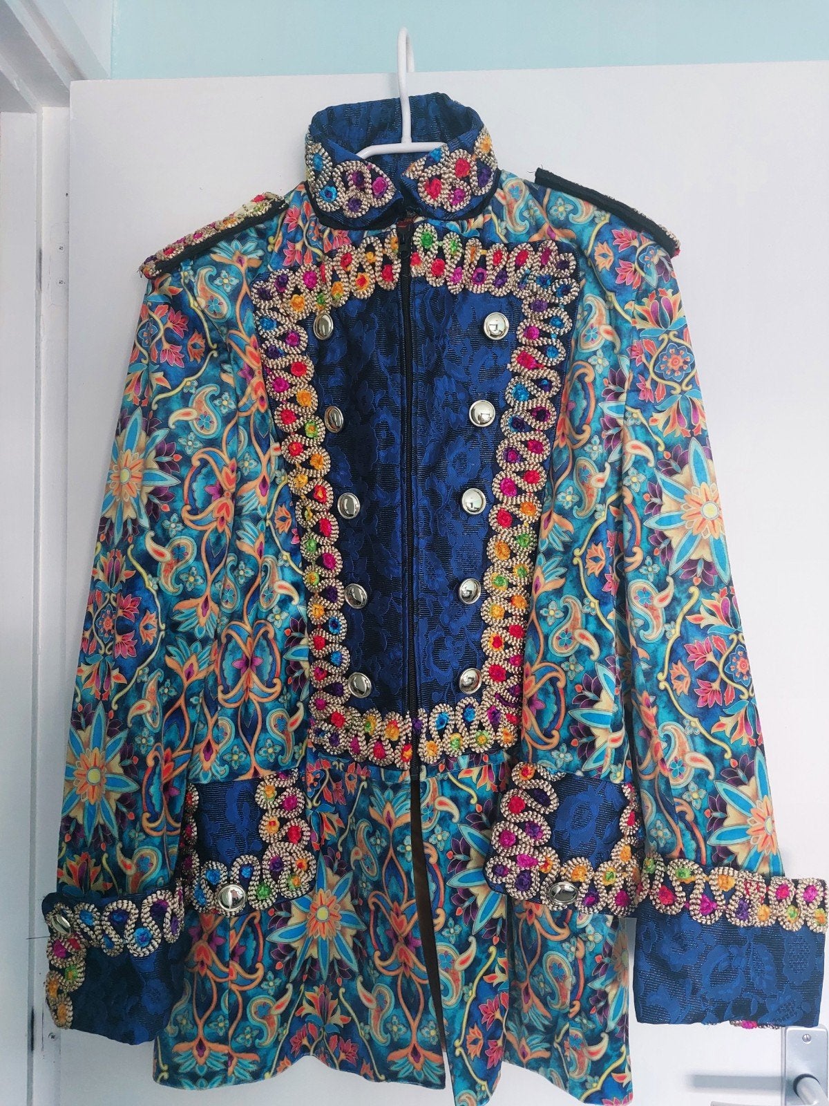 nieuwe jas met bijpassende blouse, Ophalen of Verzenden, Nieuw, Carnaval, Kleding