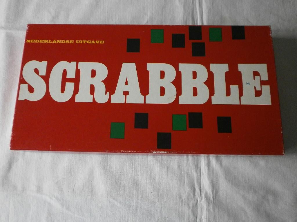 Scrabble, Hobby en Vrije tijd, Gezelschapsspellen | Bordspellen, Drie of vier spelers, Ophalen of Verzenden, Gebruikt, JUMBO