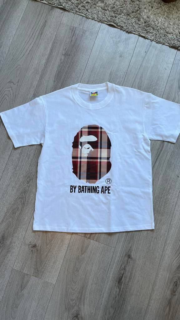 A bathing ape (BAPE) t-shirt - maat M, Verzenden, Zo goed als nieuw