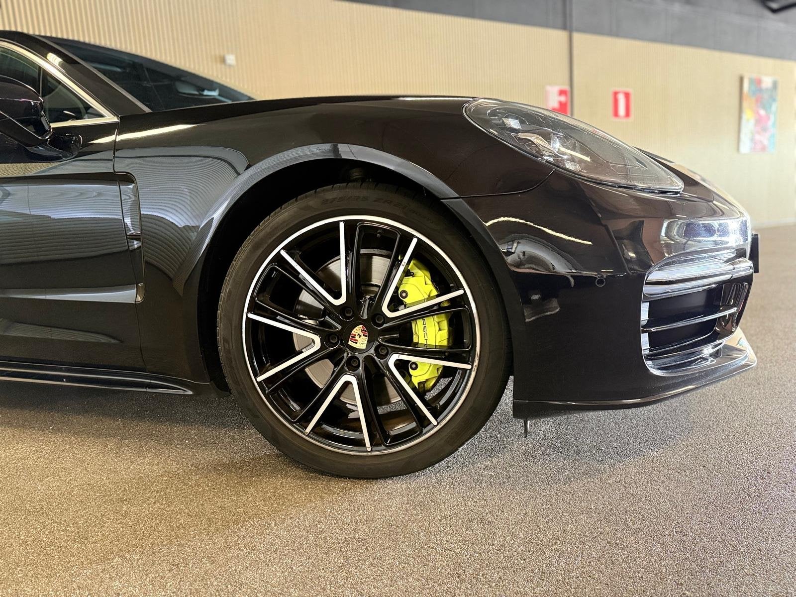 Porsche Panamera Sport Turismo 2.9 4 E-Hybrid SPORT DESIGN-P, 12 maanden, 48 km/l, Zwart, Vierwielaandrijving