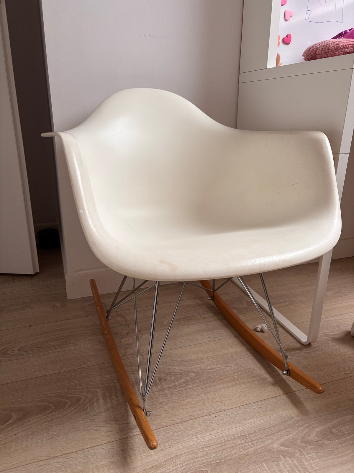 Kuip schommelstoel, Ophalen, Gebruikt, Wit, Eén