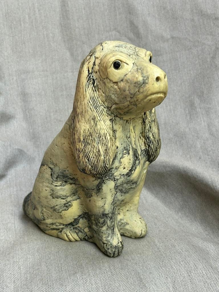 Beeld Cocker Spaniel lijkt marmer maar is kunststof  / hars?, Ophalen of Verzenden, Gebruikt, Dier