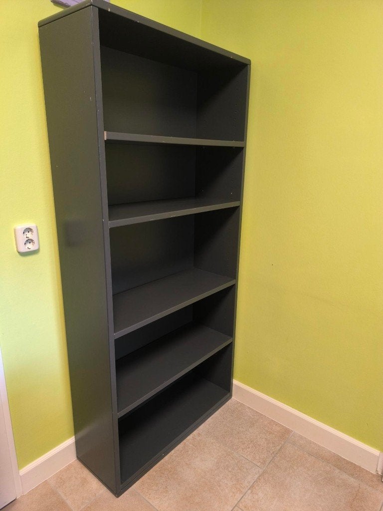 Kasten gratis af te halen, Ophalen, Met plank(en), Gebruikt, 50 tot 100 cm