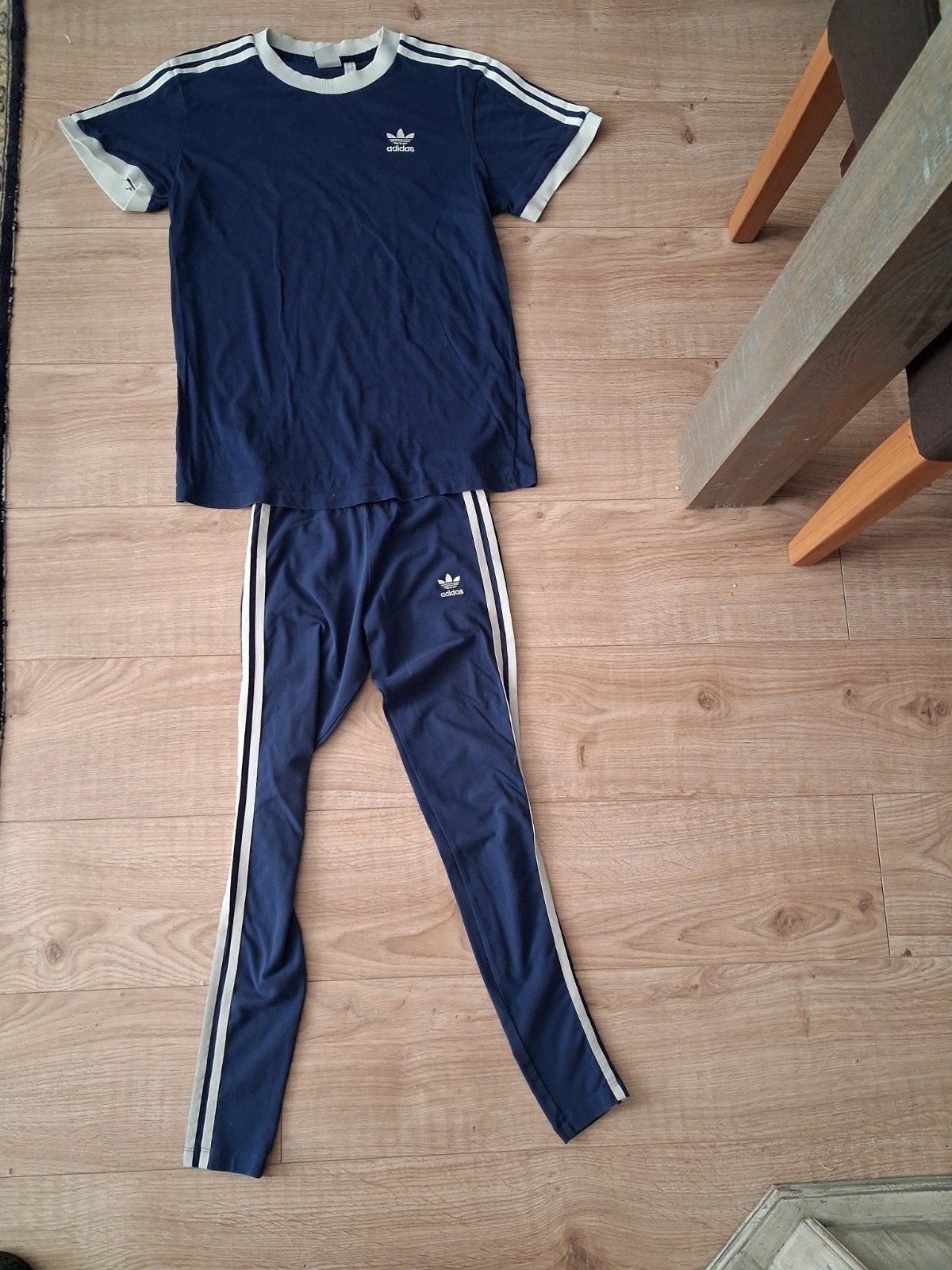 Adidas sportset - T-shirt en legging, Kleding | Dames, Ophalen of Verzenden, Maat 36 (S), Blauw, Adidas