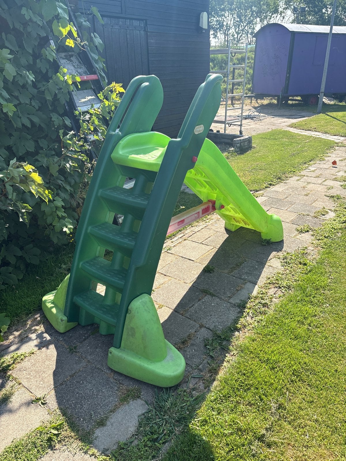 Groene kinderglijbaan, ideaal voor de tuin, Kinderen en Baby's, Speelgoed | Buiten | Speeltoestellen, Gebruikt, Glijbaan, Ophalen