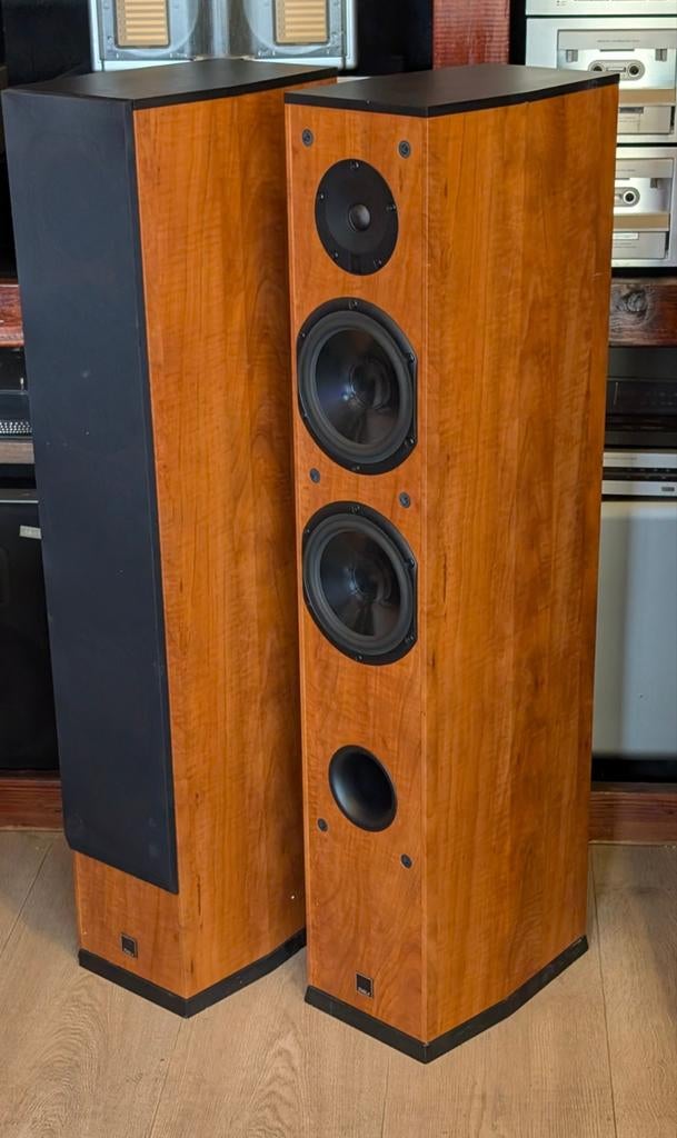 DALI SUITE 2.5 • GARANTIE •, Dali Suite 2.5 Cherry, Rick's Audio De Kempen 18 6021PZ Budel +31 (0)495 785698 info@ricks-audio.com