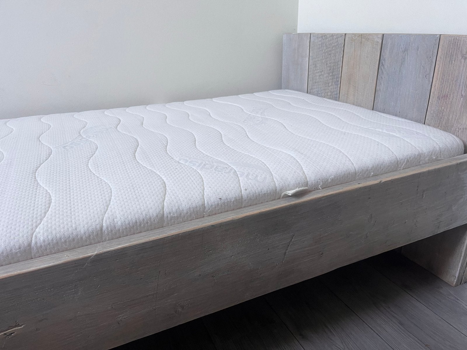 Eenpersoons Stijgerhout bed met matras (Lidl Meradiso), Ophalen, Gebruikt, 90 cm, Eenpersoons