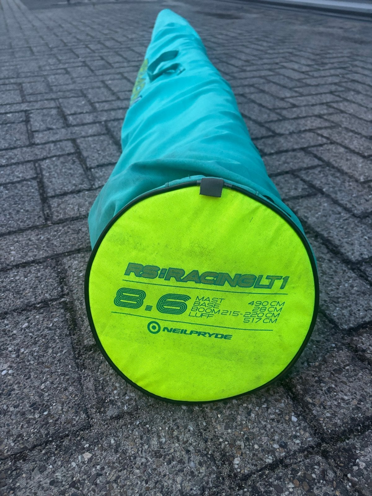 NeilPryde RS:Racing LT1 8.6m² windsurfzeil met mast, Watersport en Boten, Ophalen, Met mast, Zo goed als nieuw, 8 m² of meer