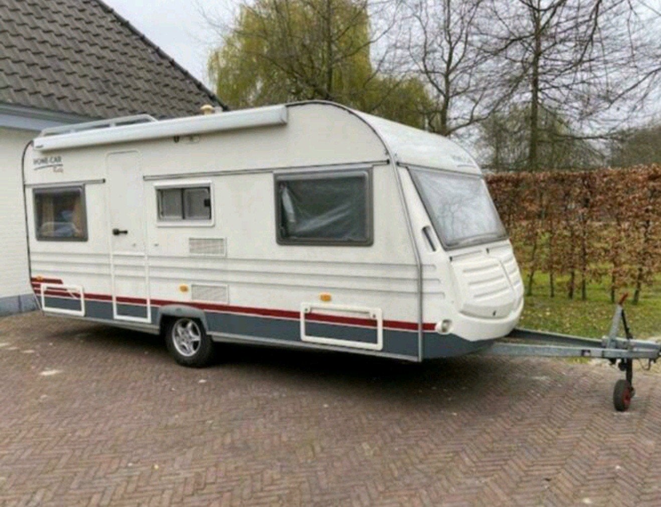 HOMECAR Home-Car Rally 49H compleet inventaris vakantieklaar, Home-car, Dwarsbed, Particulier, 6 tot 7 meter
