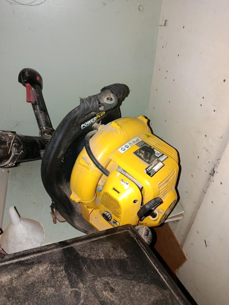 Powerplus Benzine Bladblazer, Tuin en Terras, Bladblazers, Benzine, Gebruikt, Handgedragen, Ophalen of Verzenden