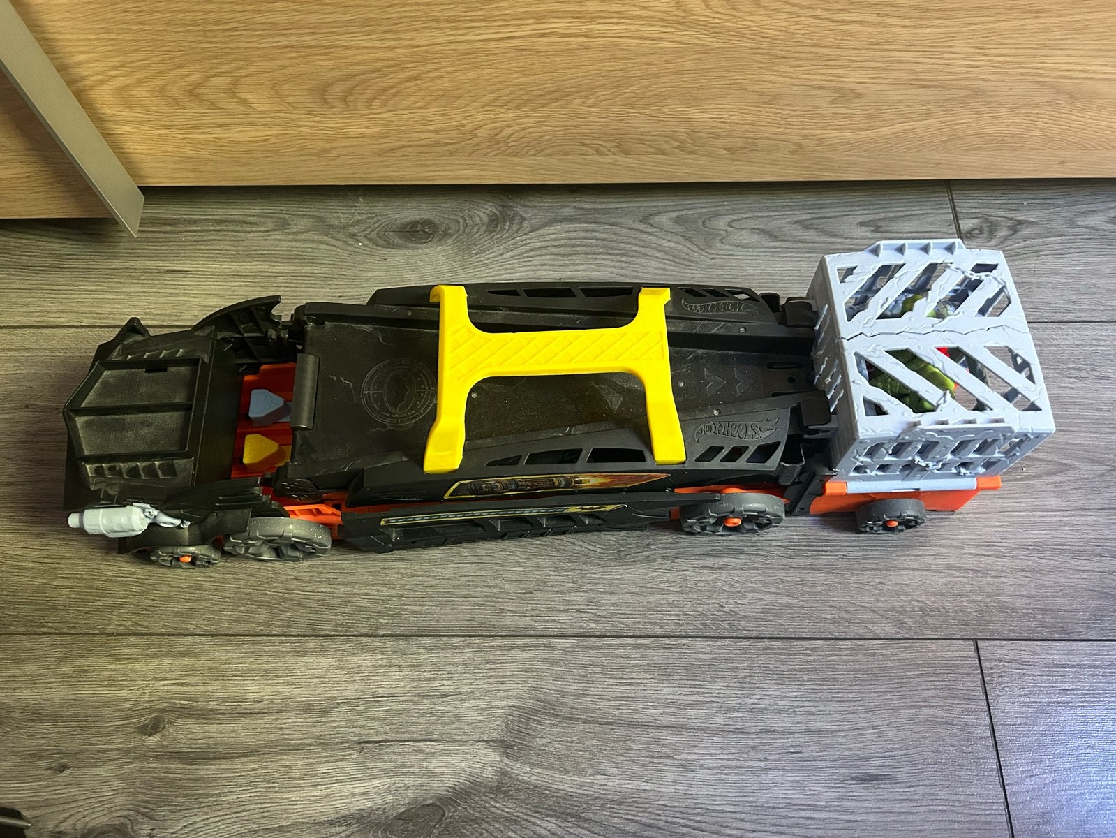 Hot Wheels Batman Batmobile Racebaan met Lanceerder, Ophalen, Hot Wheels, Handmatig, Racebaan