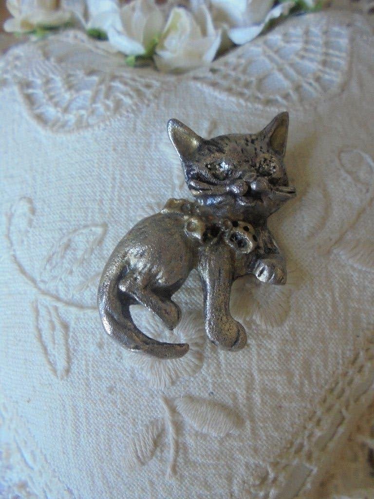 Vintage broche poes massief, Ophalen of Verzenden, Zo goed als nieuw, Zilver, Overige materialen
