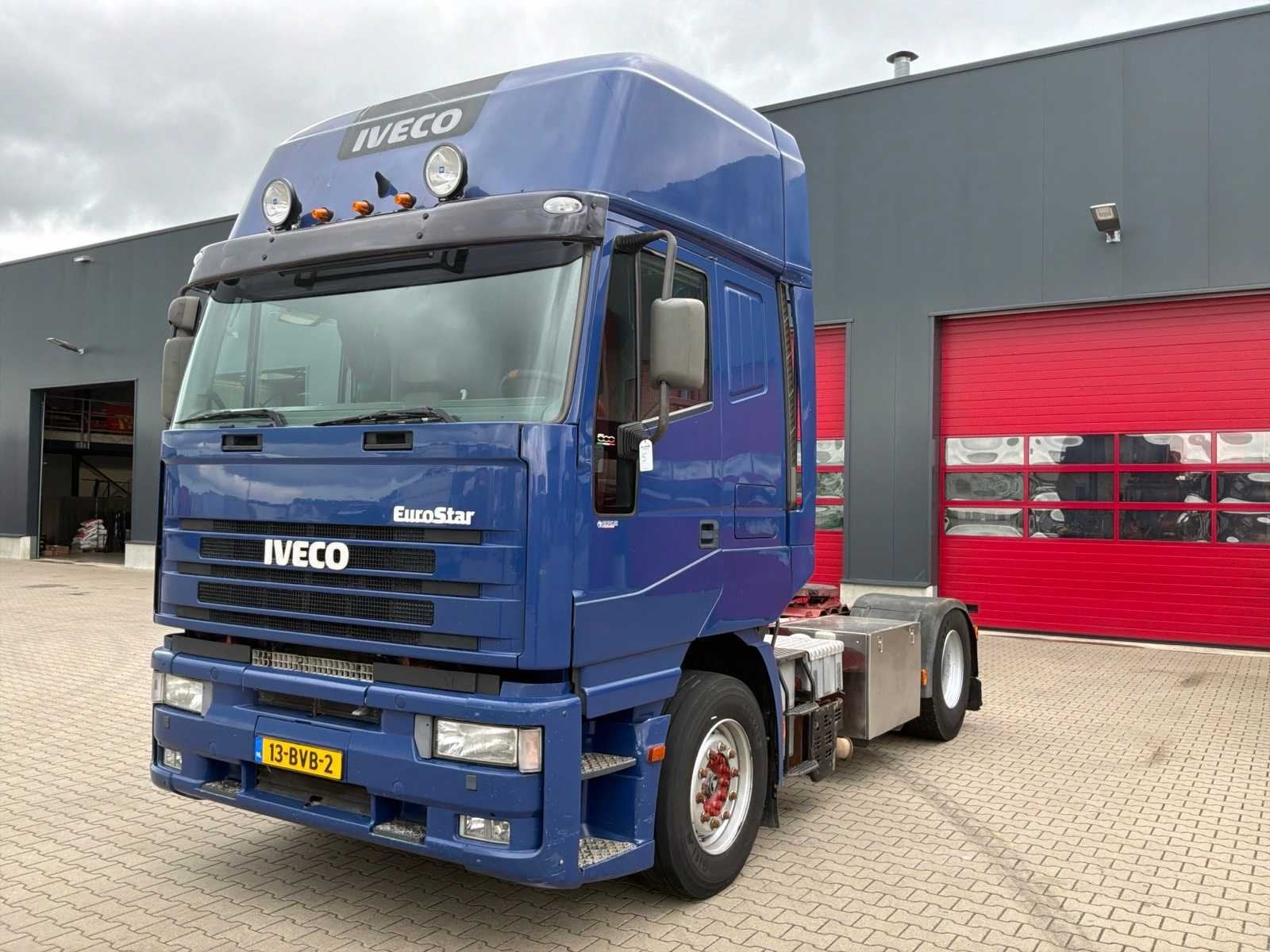 2002 iveco 190.48 Vrachtwagen, opleggertrekker, Iveco, Overige brandstoffen, Bedrijf, 2 stoelen