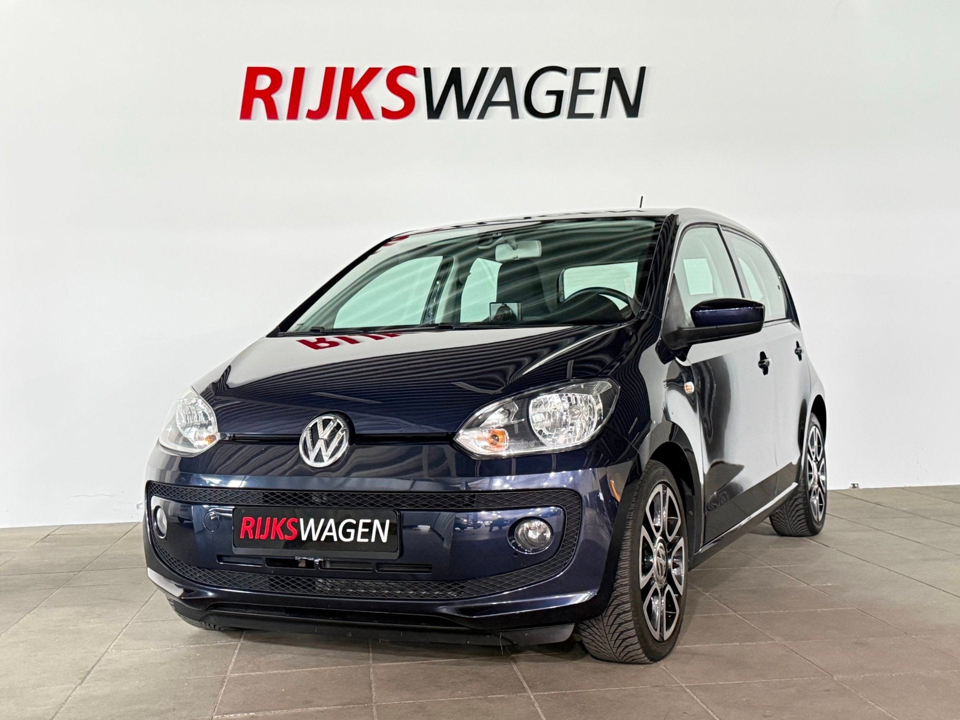Volkswagen Up! 1.0 high up! BlueMotion airco, stoelverwarmin, Auto's, Volkswagen, Voorwielaandrijving, Stof, Gebruikt, Met garantie (alle)
