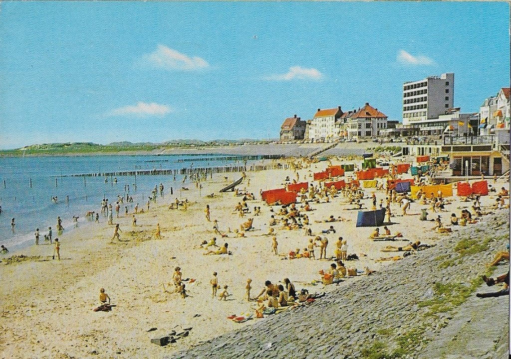 Vlissingen Hotel Britannia Gelopen Ansichtkaart (B63), Ophalen of Verzenden, 1980 tot heden, Gelopen, Zeeland