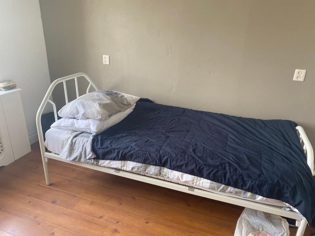 Eenpersoonsbed 90x200 + matras, Ophalen, Gebruikt, 90 cm, Eenpersoons