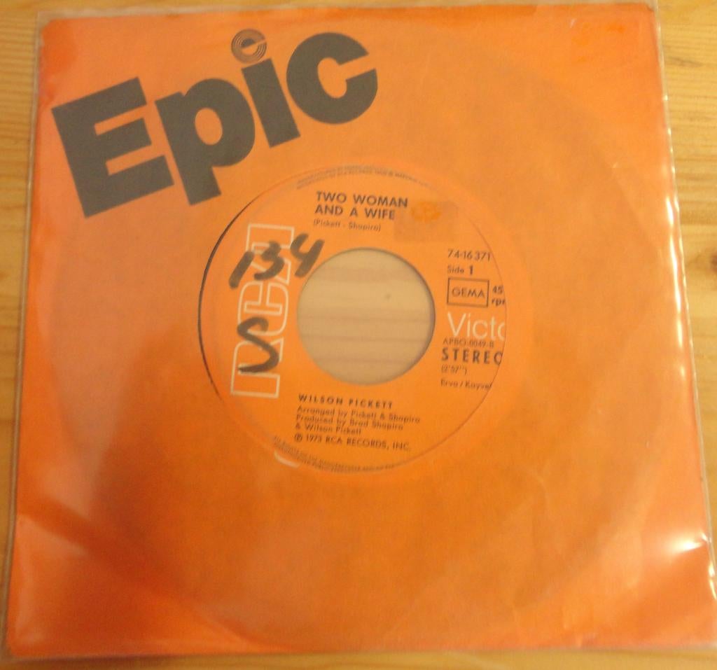 Wilson Pickett > Two woman and a wife, Ophalen of Verzenden, Gebruikt, Pop, Single