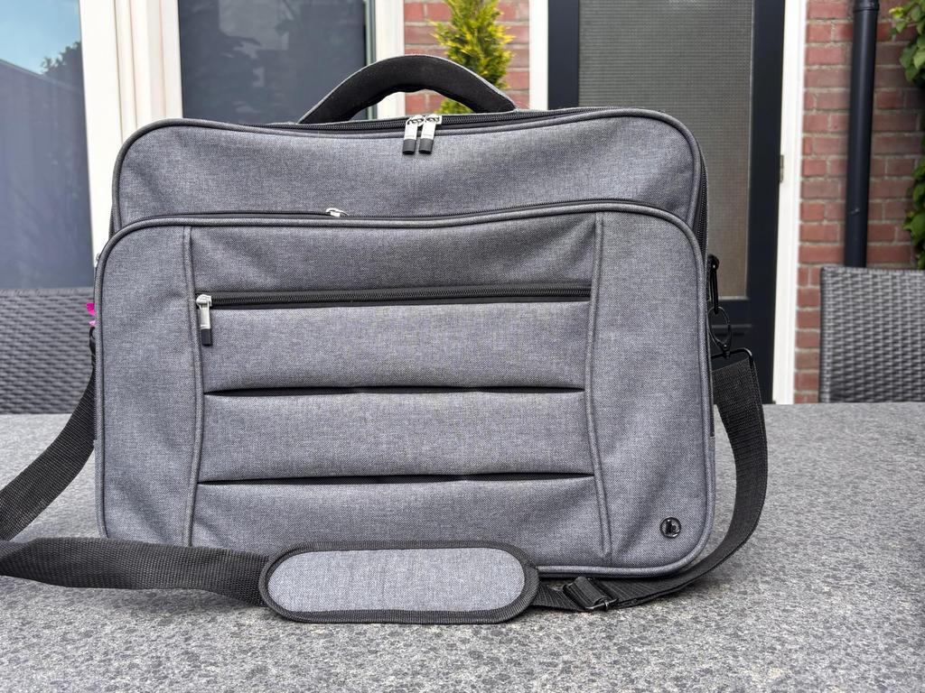 Hama Business Laptoptas - Max. 43,9 cm (17.3 inch), Ophalen, Gevoerd laptopvak, Grijs, 17 inch of meer