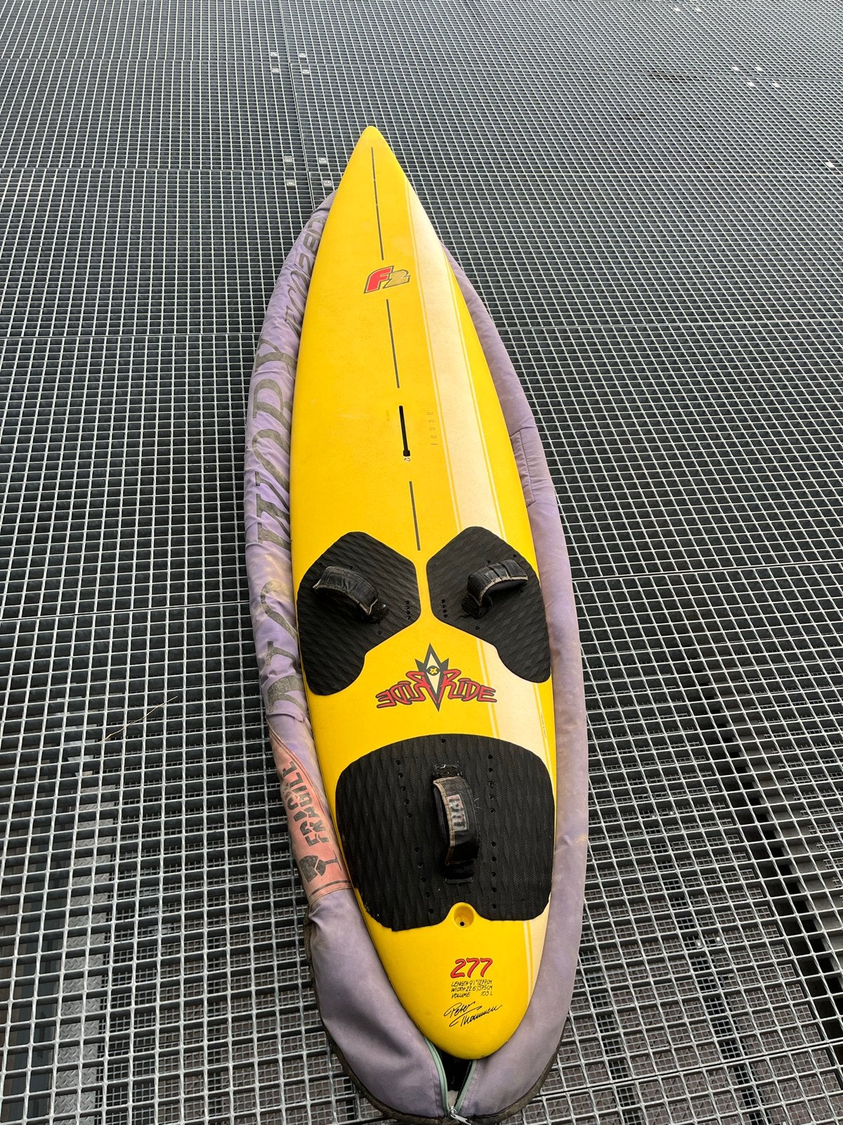 F2 Windsurfplank 277 cm - Peter Thommen Signature, Ophalen, 250 tot 300 cm, F2, Plank
