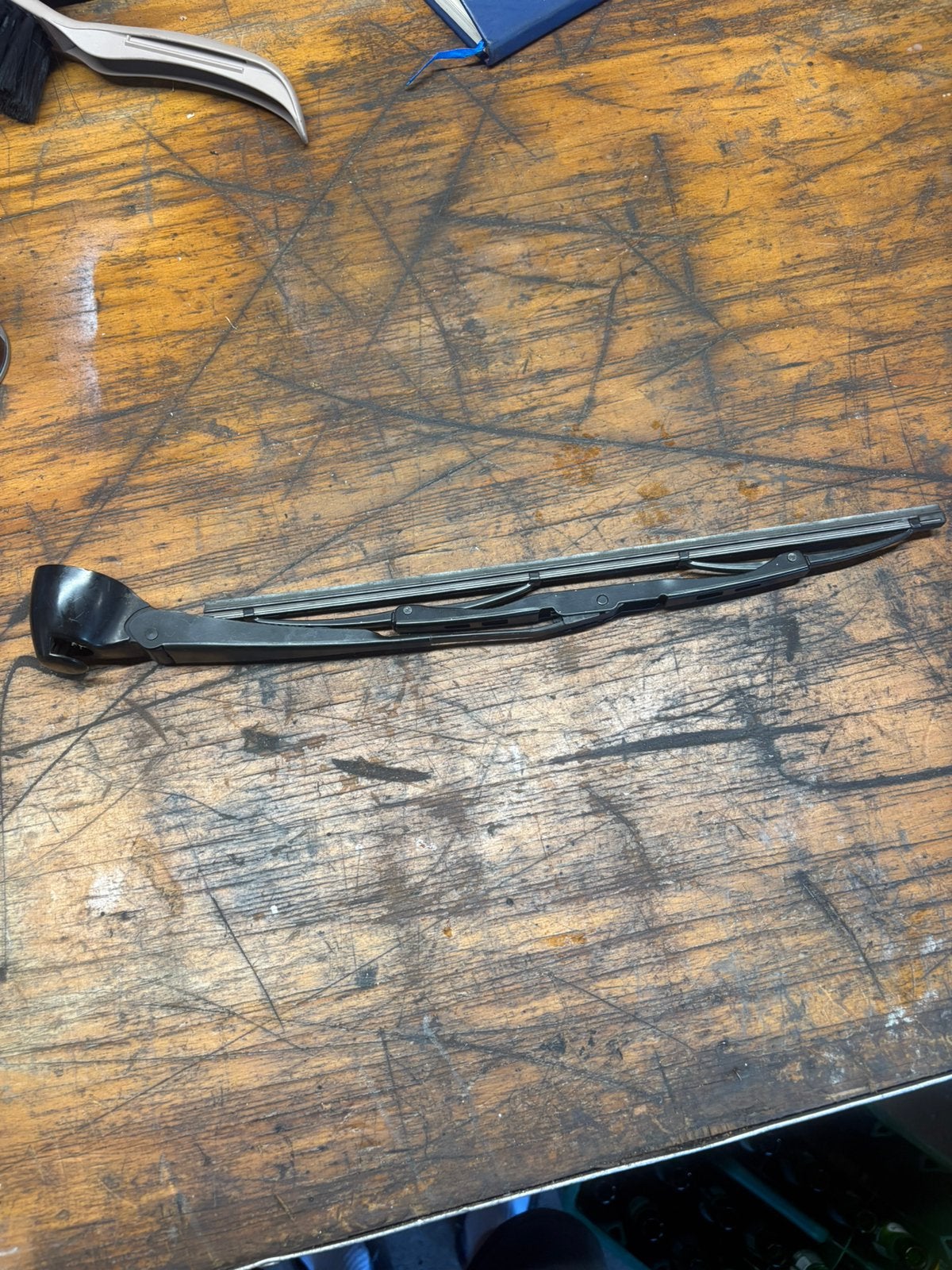 Ruitenwisser arm afkomstig van vw lupo, Ophalen
