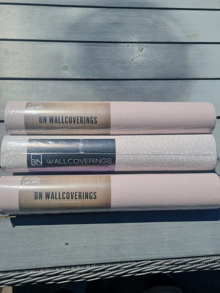 3 Nieuwe rollen BN Wallcoverings poederroze behang, Ophalen of Verzenden, 25 tot 50 m², Roze