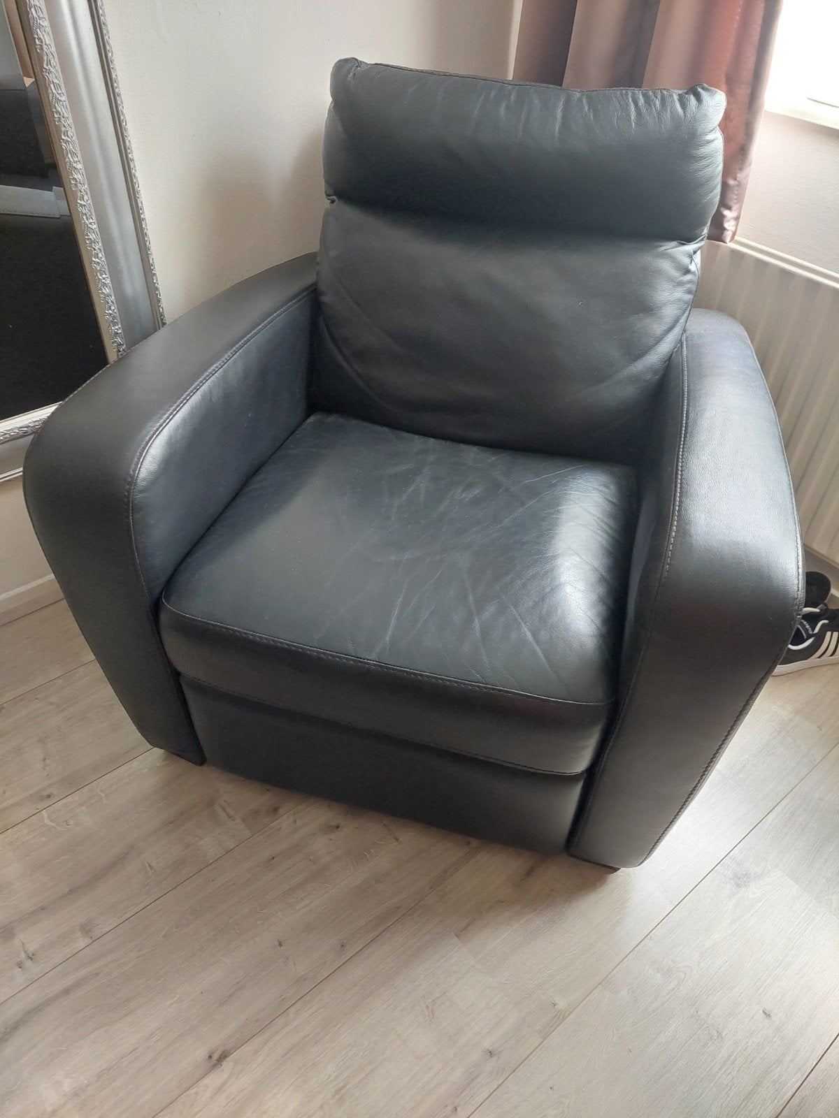 Natuzzi Ralexstoel - Zwart Lederen Relaxfauteuil, Ophalen, Gebruikt, 75 tot 100 cm, Modern