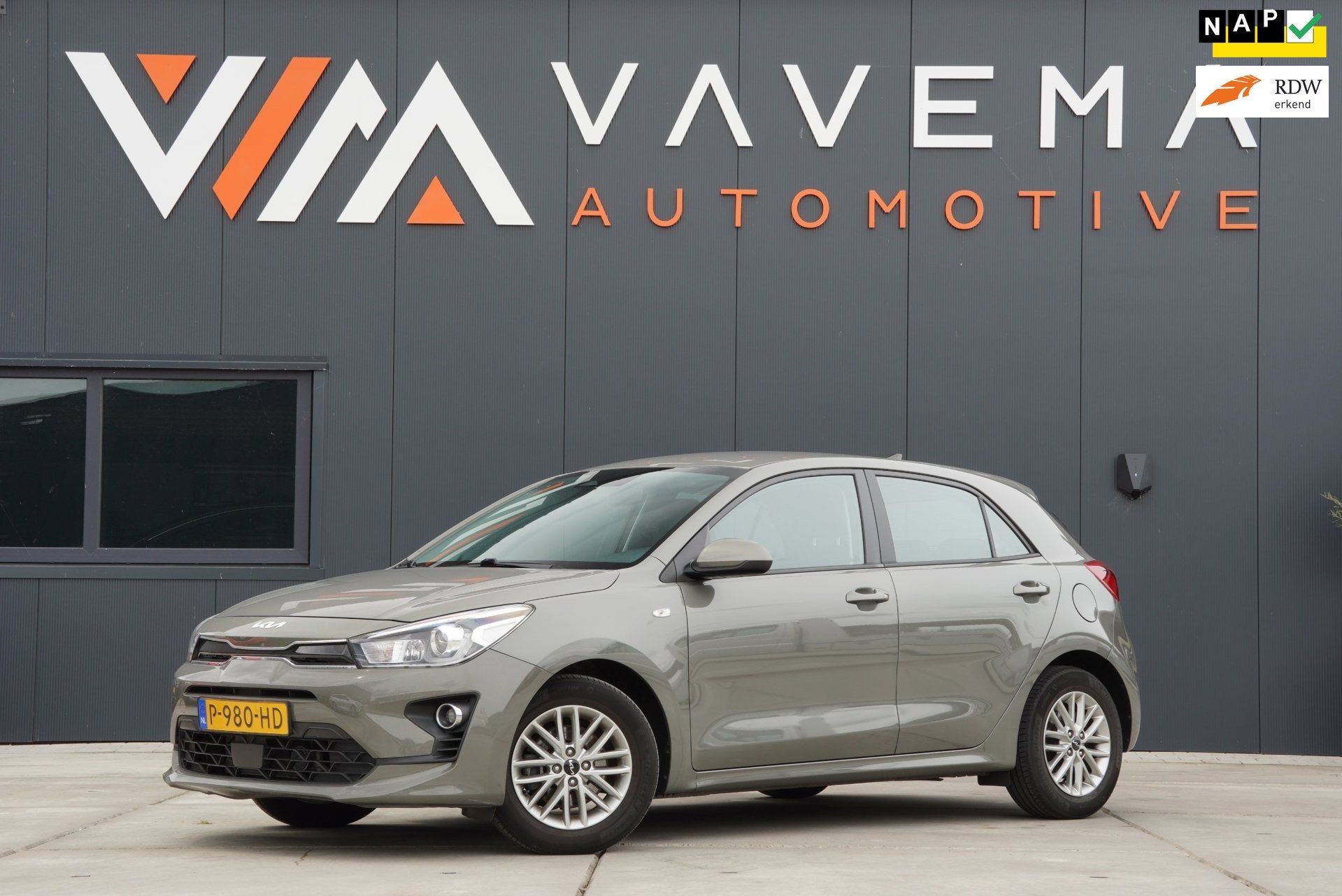 Kia Rio 1.0 T-GDi MHEV DynamicLine 2022 Airco Navi Carplay C, Auto's, Voorwielaandrijving, Gebruikt, 100 pk, 49 €/maand
