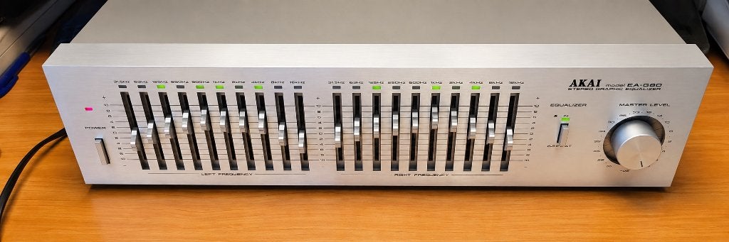 Vintage Akai EA-G80 Stereo Grafische Equalizer (1980-82), Audio, Tv en Foto, Ophalen of Verzenden, Zo goed als nieuw, Akai, Losse componenten