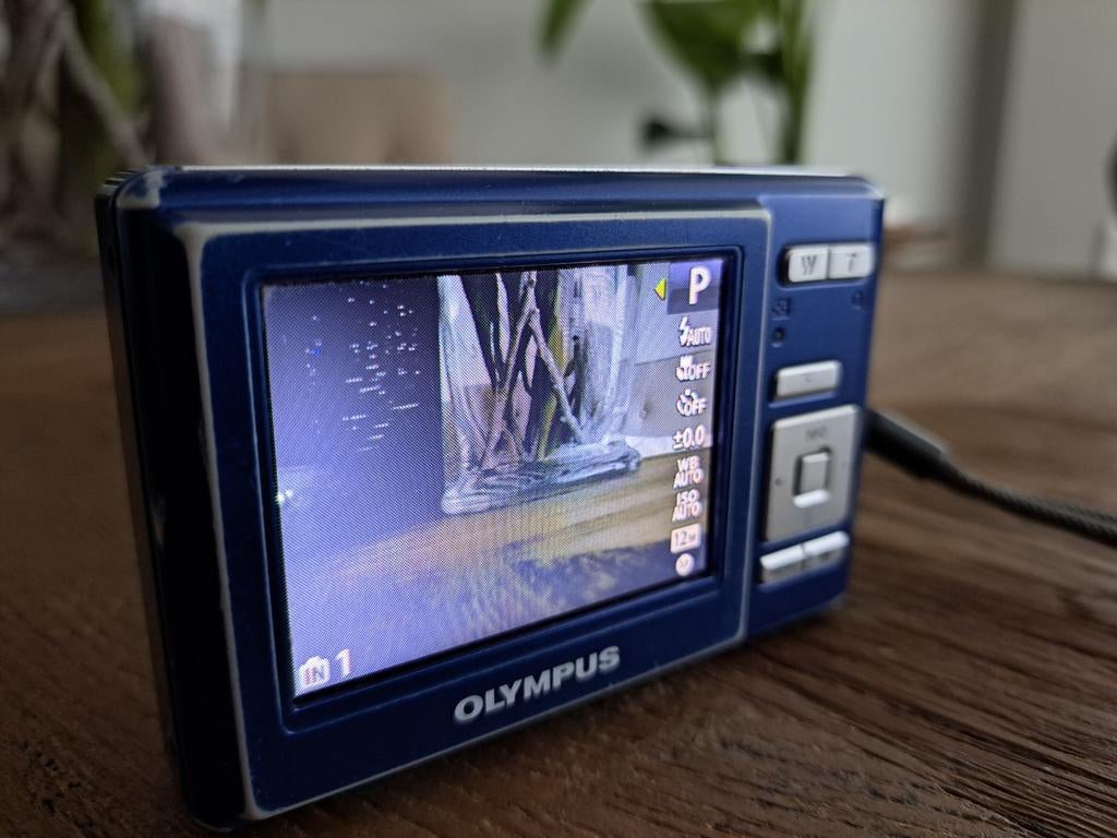 Olympus T-100 digitale fotocamera 12Mp blauw, Gebruikt, 12 Megapixel, Ophalen of Verzenden, Olympus