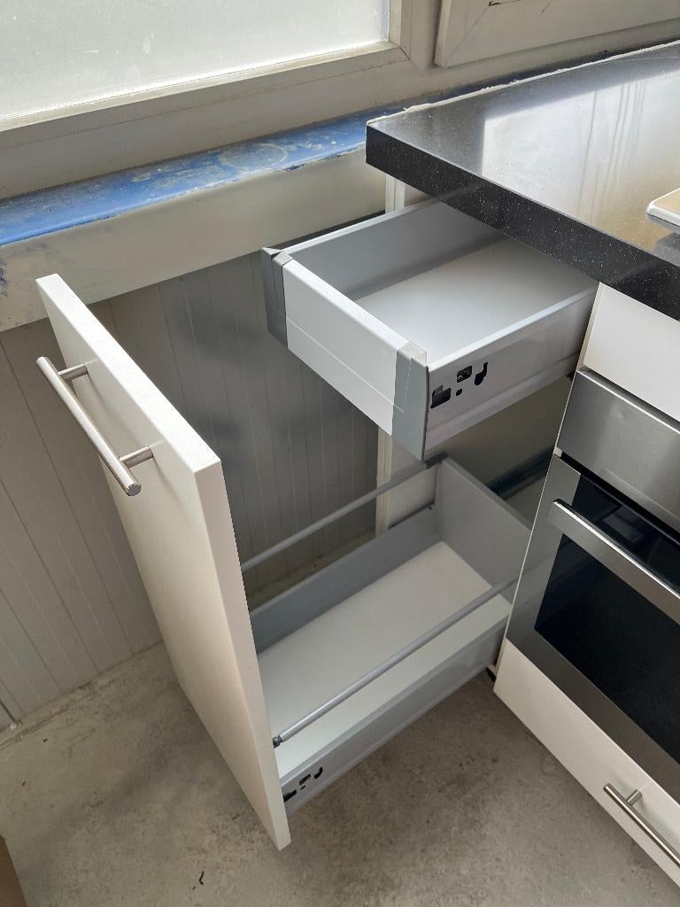 Keuken Compleet met APP 120Keukens op voorraad Nr. 2919, Ophalen of Verzenden, Zo goed als nieuw, Enkelwandige keuken, Met kookeiland