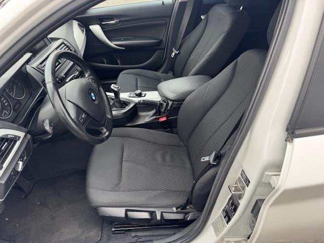 BMW 1-serie 114i Business, '12, 5-drs, 6-bak, navigatie, spo, Auto's, 1-Serie, Euro 5, Achterwielaandrijving, Gebruikt