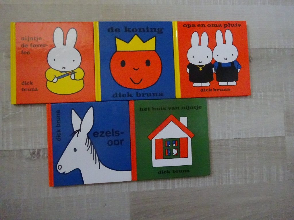 DICK BRUNA - 5 NIJNTJE BOEKJES E.A., Ophalen of Verzenden, Gelezen, 1 tot 2 jaar