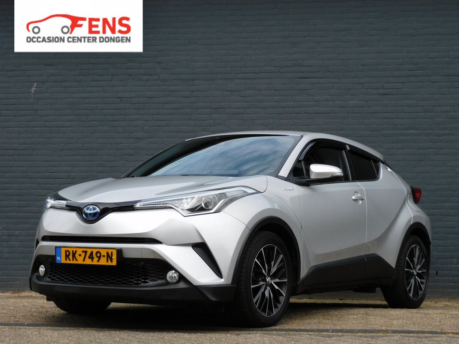 Toyota C-HR 1.8 Hybrid Dynamic TOPSTAAT! CAMERA! STOELVERWAR, Stof, 4 cilinders, 26 km/l, Hybride Elektrisch/Benzine