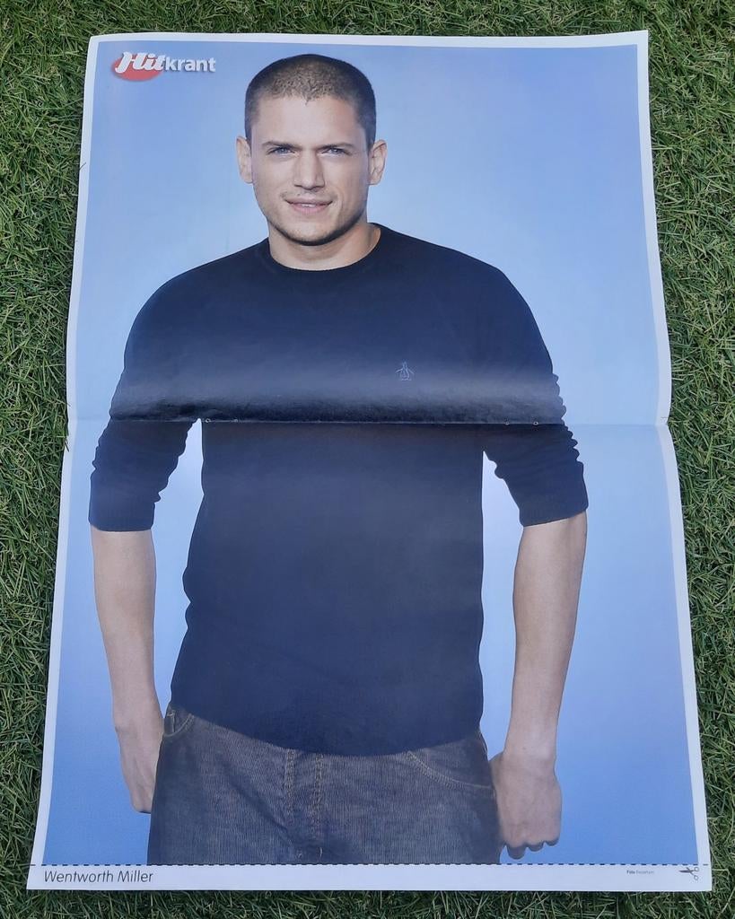 Poster 2x A4 Hitkrant 2010 Wentworth Miller / Iris Hesseling, Ophalen of Verzenden, Gebruikt, A1 t/m A3, Film en Tv