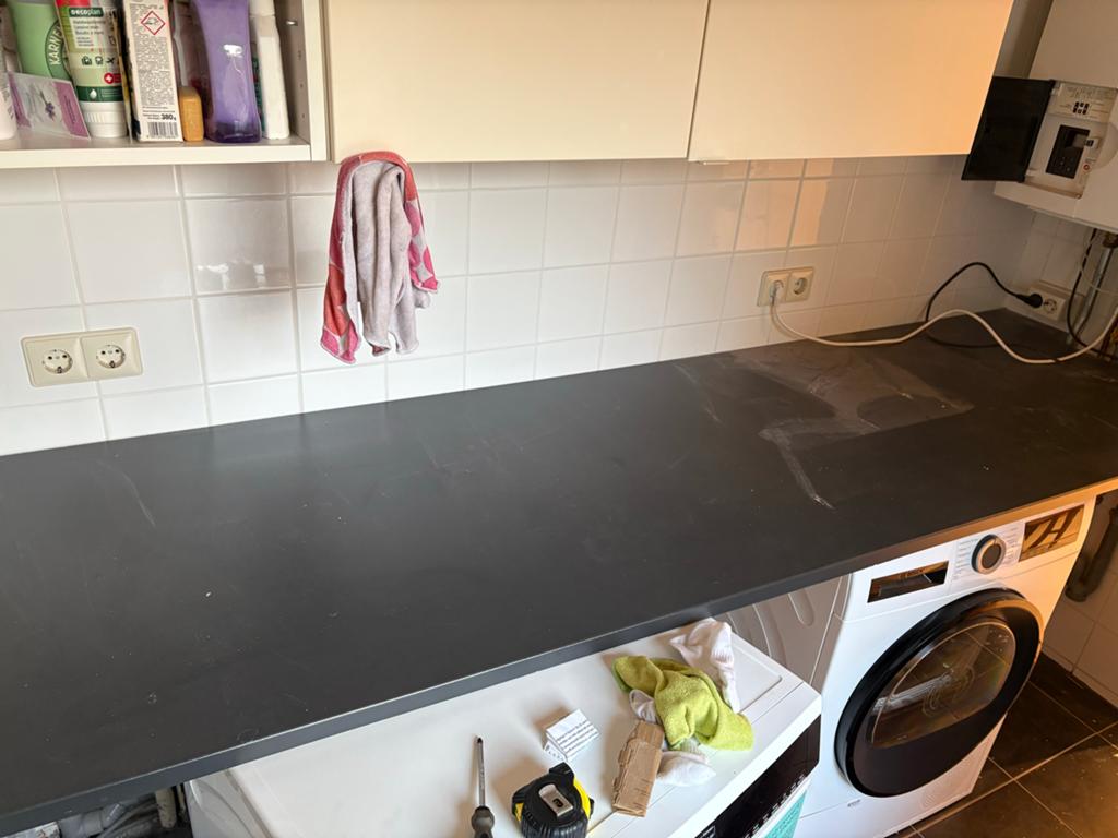 Robuust donkergrijs keukenblad - Ideaal voor bijkeuken, Huis en Inrichting, Keuken | Keukenelementen, Ophalen, Gebruikt, 200 cm of meer