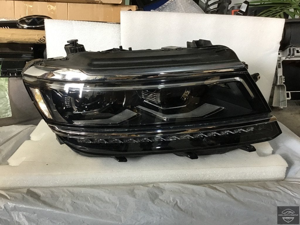 VW Tiguan 5NA 16-20 Vol Led koplamp rechts 5NB941082D, Gebruikt, Volkswagen, Volkswagen AG, Berliner Ring 2
38440  Wolfsburg, DE