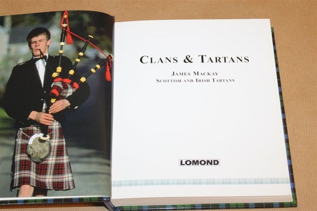 Schotse en Ierse Tartans — Clans & Tartanpatronen [EN], Ophalen of Verzenden, Zo goed als nieuw, Europa