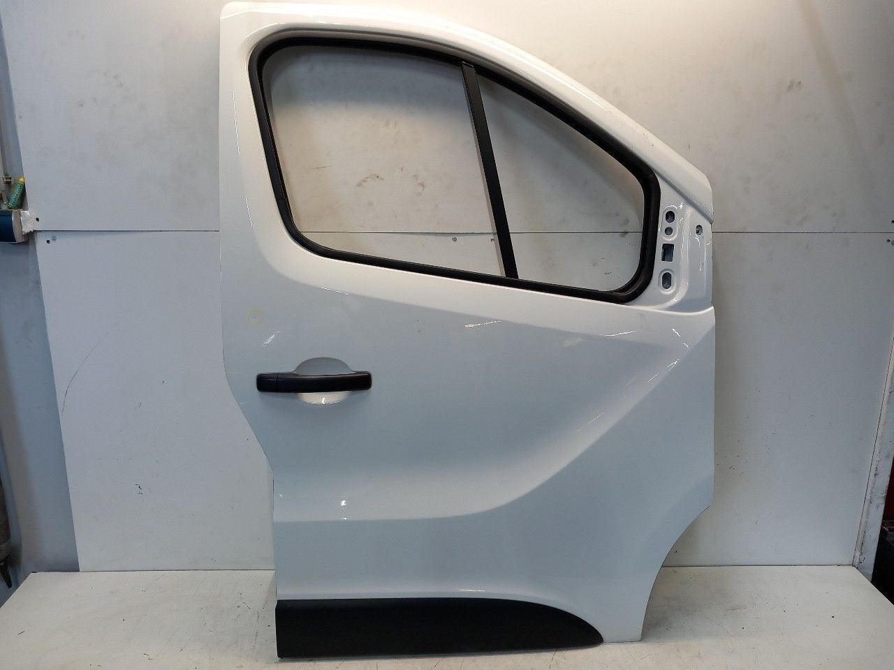 Portier rechts voor Renault Trafic, Auto-onderdelen, Onderdelen@venauto.nl, Van der Ven Autorecycling B.V., Gebruikt, Ettenseweg 76, 4706 PB Roosendaal, The Netherlands