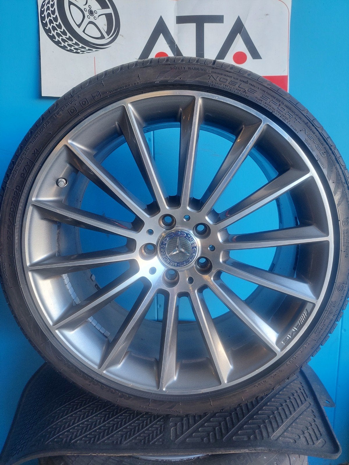 20 inch Mercedes E Klasse W213 AMG Velgen Zomer Winterbanden, Auto-onderdelen, 19 inch, Banden en Velgen, Ophalen of Verzenden