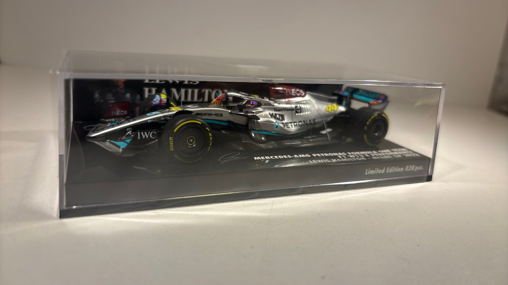 F1 mercedes amg w13 e L. Hamilton miami 2022 minichamps 1.43, Auto, Ophalen of Verzenden, MiniChamps, A