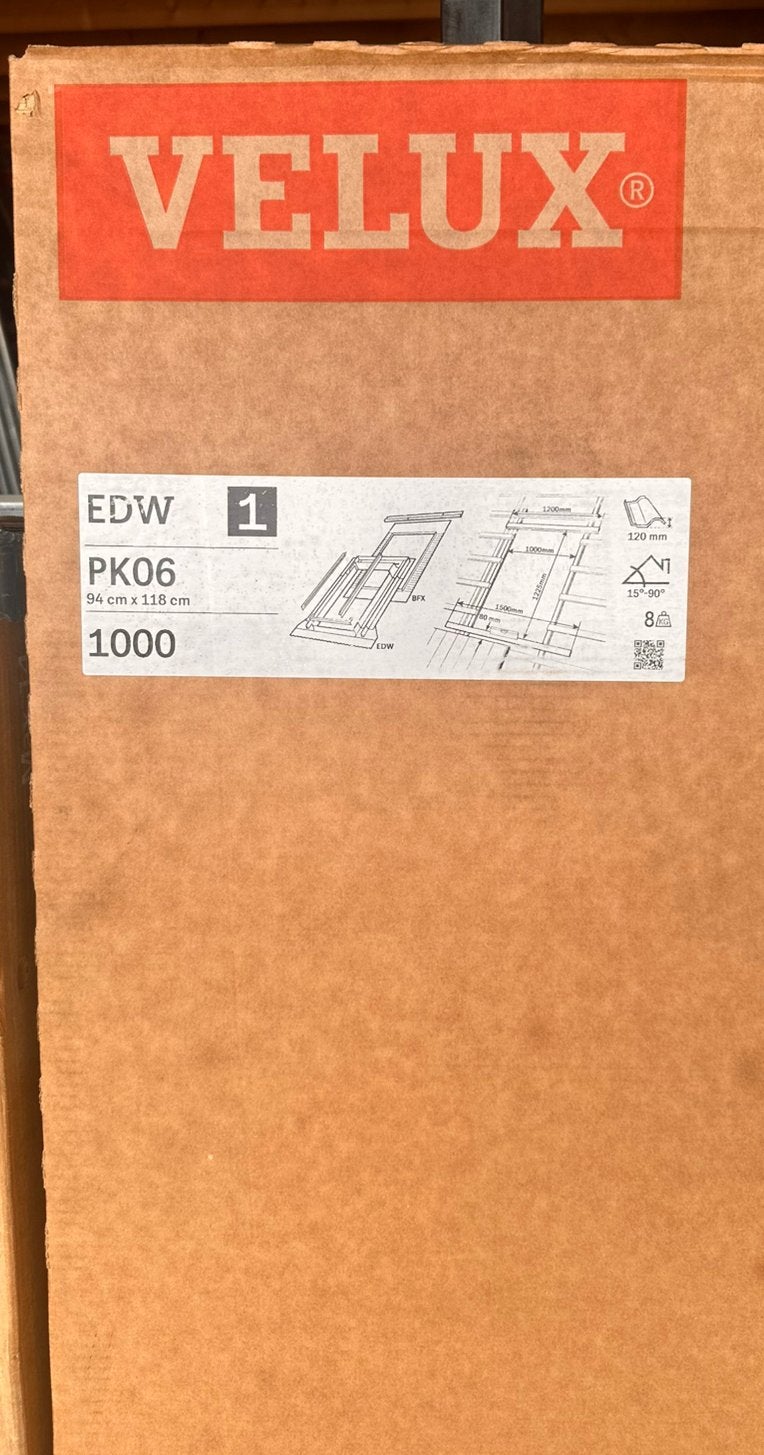 Een velux dakraam met gootstukken ( nieuw ), Doe-het-zelf en Verbouw, Kozijnen en Schuifpuien, Dakkapel, Nieuw, Inclusief glas