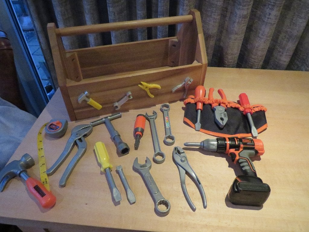stevige houten toolbox , gereedschapskist voor kinderen, Ophalen of Verzenden, Zo goed als nieuw, Overige typen