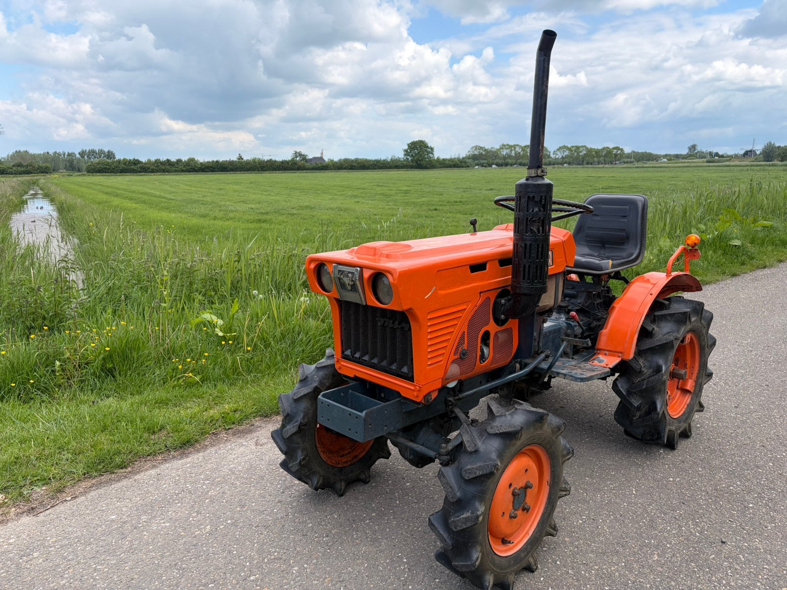 Kubota B6001 4x4, Gebruikt, Tot 2500, Tot 80 Pk, Ophalen