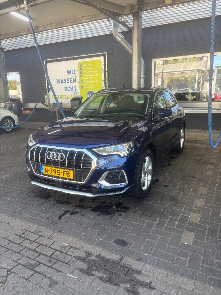 Audi Q3 35 Tfsi 150pk 2020 Blauw, Auto's, Stof, Zwart, 4 cilinders, Geïmporteerd