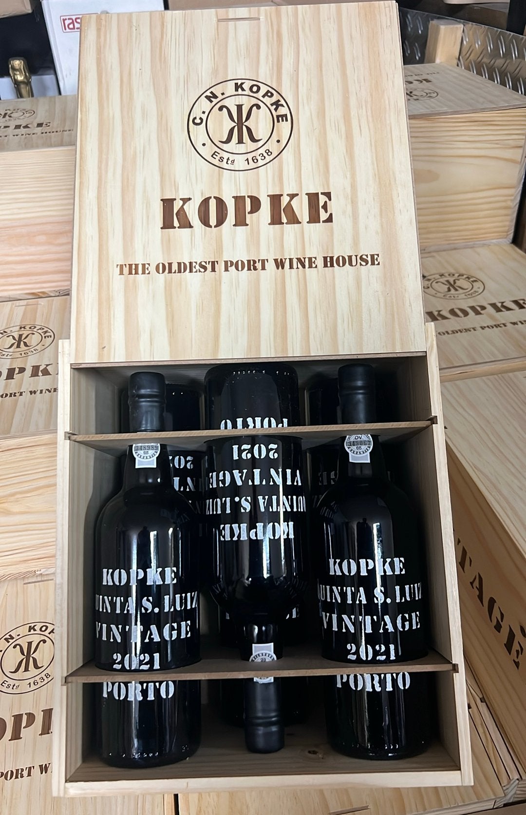 Een volle kist (OWC) Kopke Quinta Sao Luiz Vintage Port 2021, Port, Ophalen of Verzenden, Zo goed als nieuw, Vol