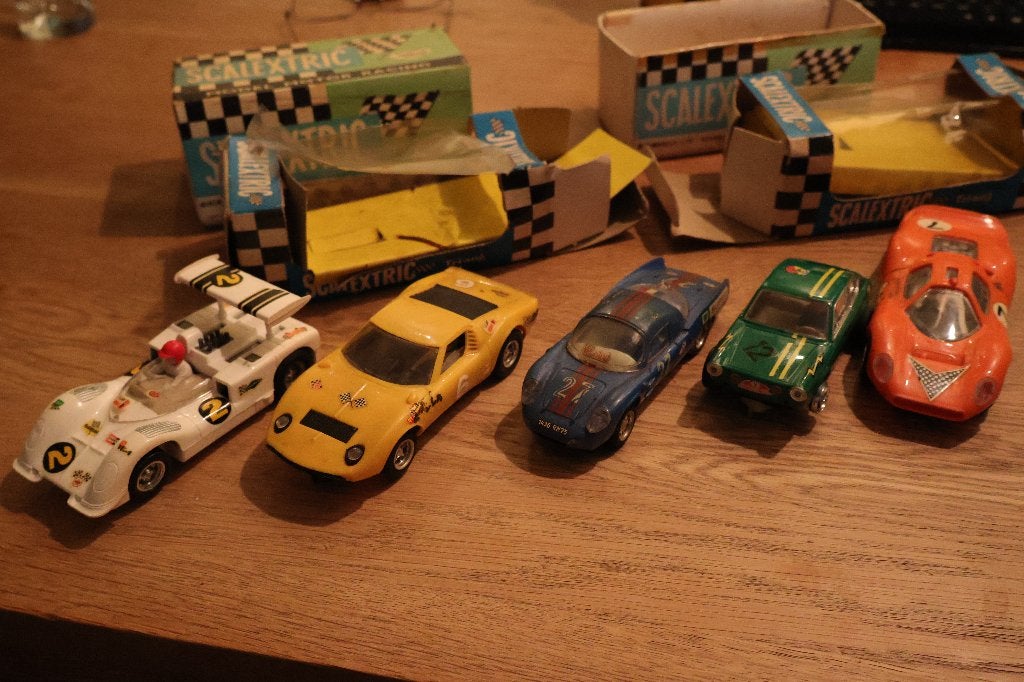 Scalextric grote racebaan met auto's., Zelf te bouwen, Elektrisch, Ophalen, Overige merken