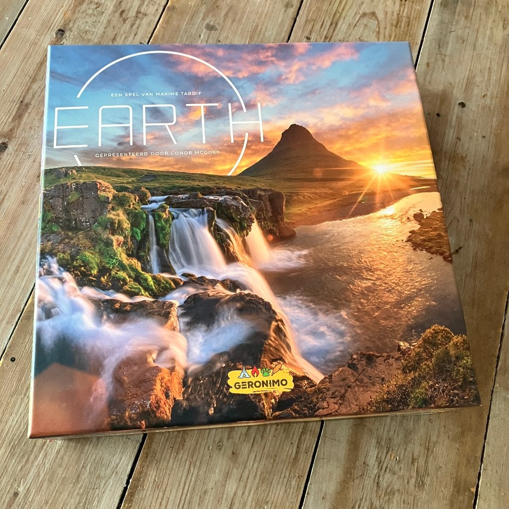 Earth boordspel, Vijf spelers of meer, Ophalen of Verzenden, Zo goed als nieuw