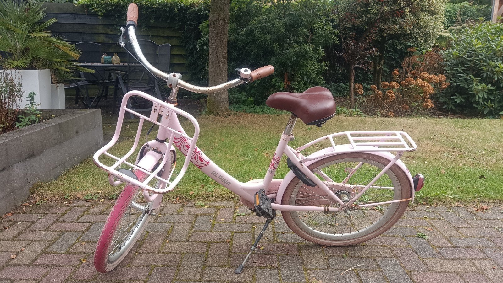Alpina Club meisjesfiets 22 inch - roze, Fietsen en Brommers, Ophalen, Terugtraprem, Gebruikt, Handrem
