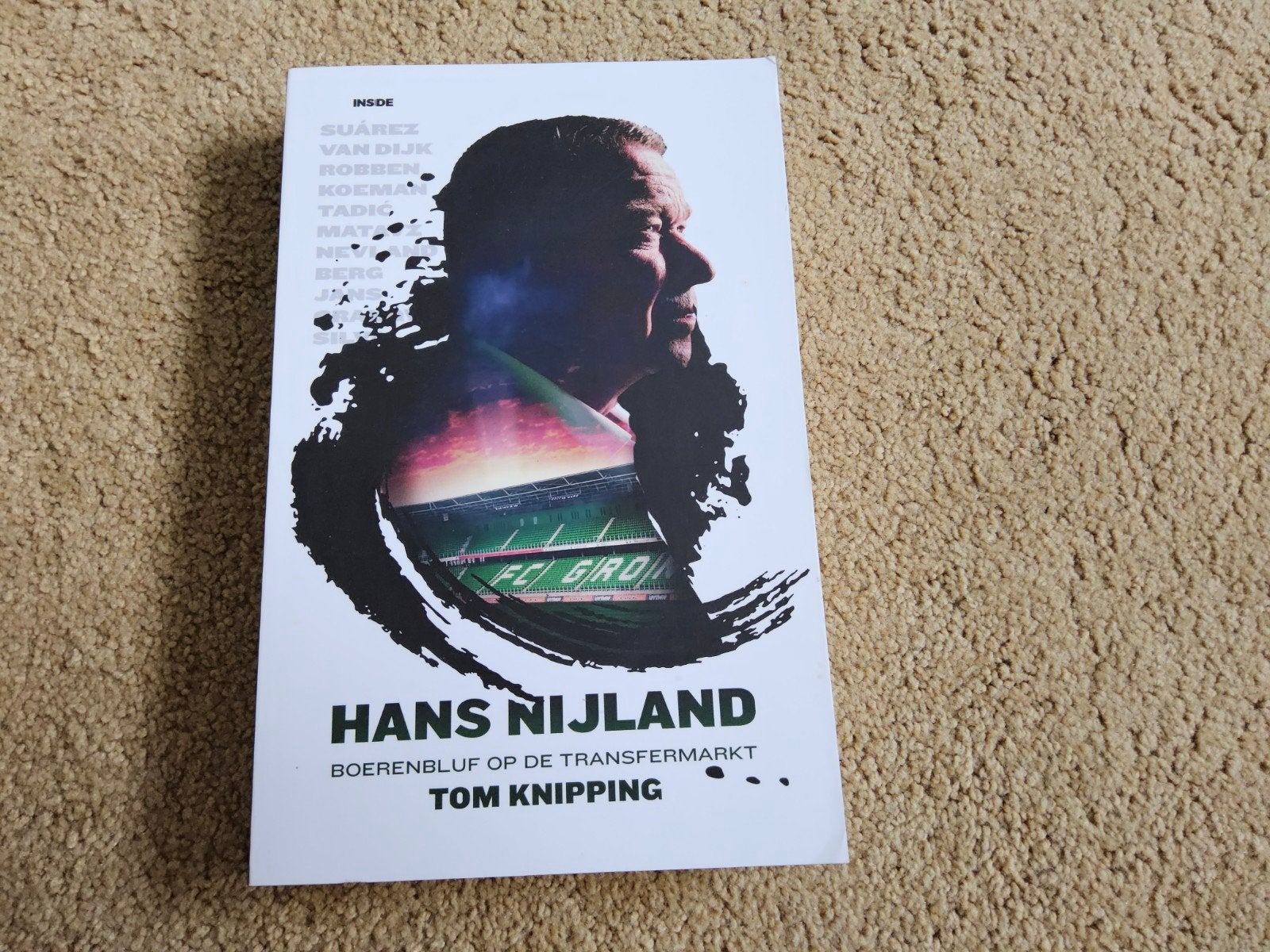 Hans Nijland - Boerenbluf op de transfermarkt, Boeken, Ophalen of Verzenden, Nieuw, Tom Knipping, Sport