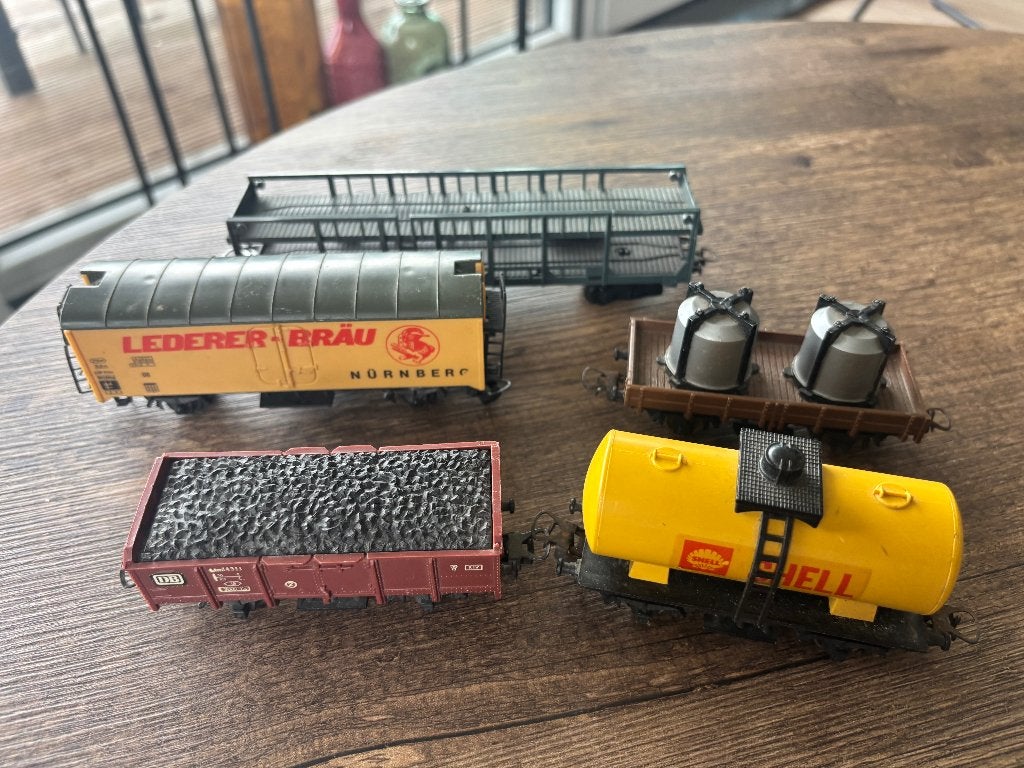 5x Lima H0 goederenwagens vintage – Shell, DB, Lederer Bräu, Hobby en Vrije tijd, Modeltreinen | H0, Gebruikt, Gelijkstroom, Wagon